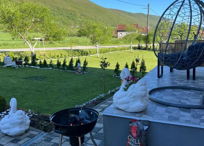 Demirovic Apartmán *